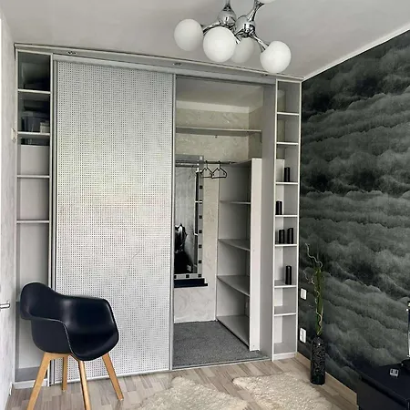 Your Place In - Newly Renovated! 塔林